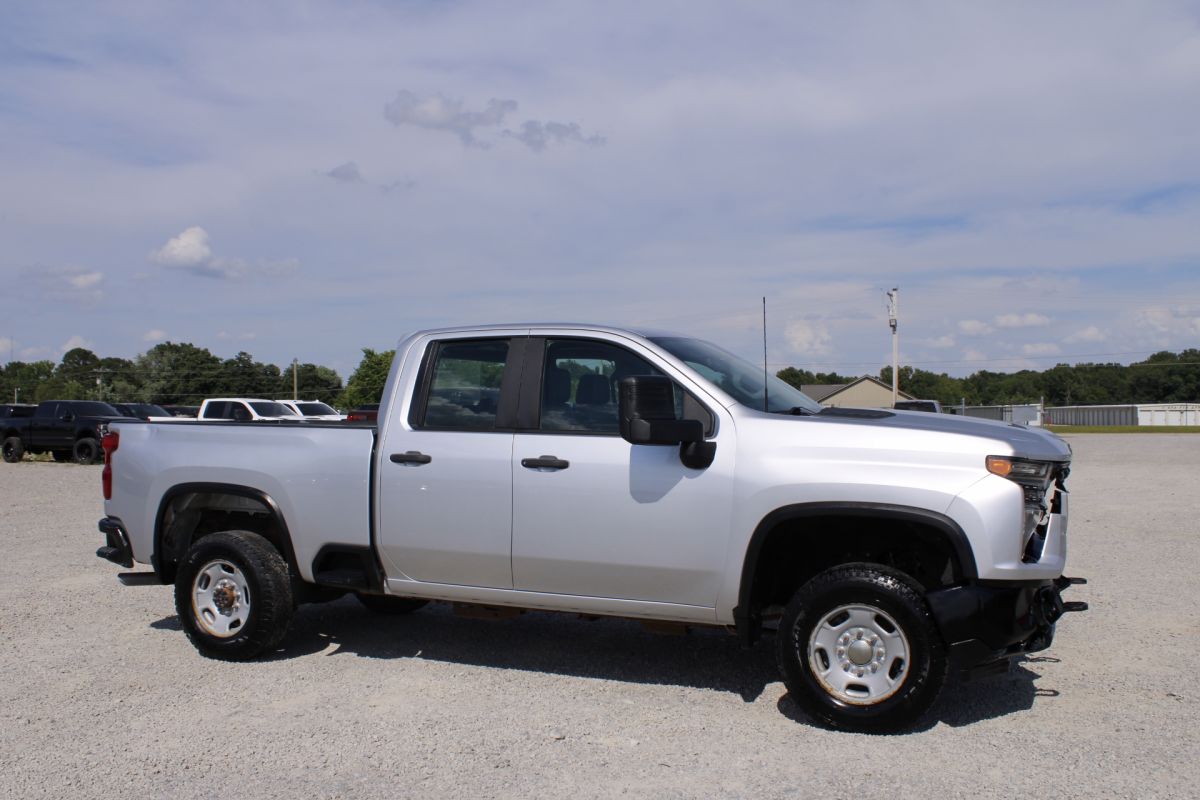 2020 Chevrolet Silverado 2500 WT 4X4 — photo 1 of 17