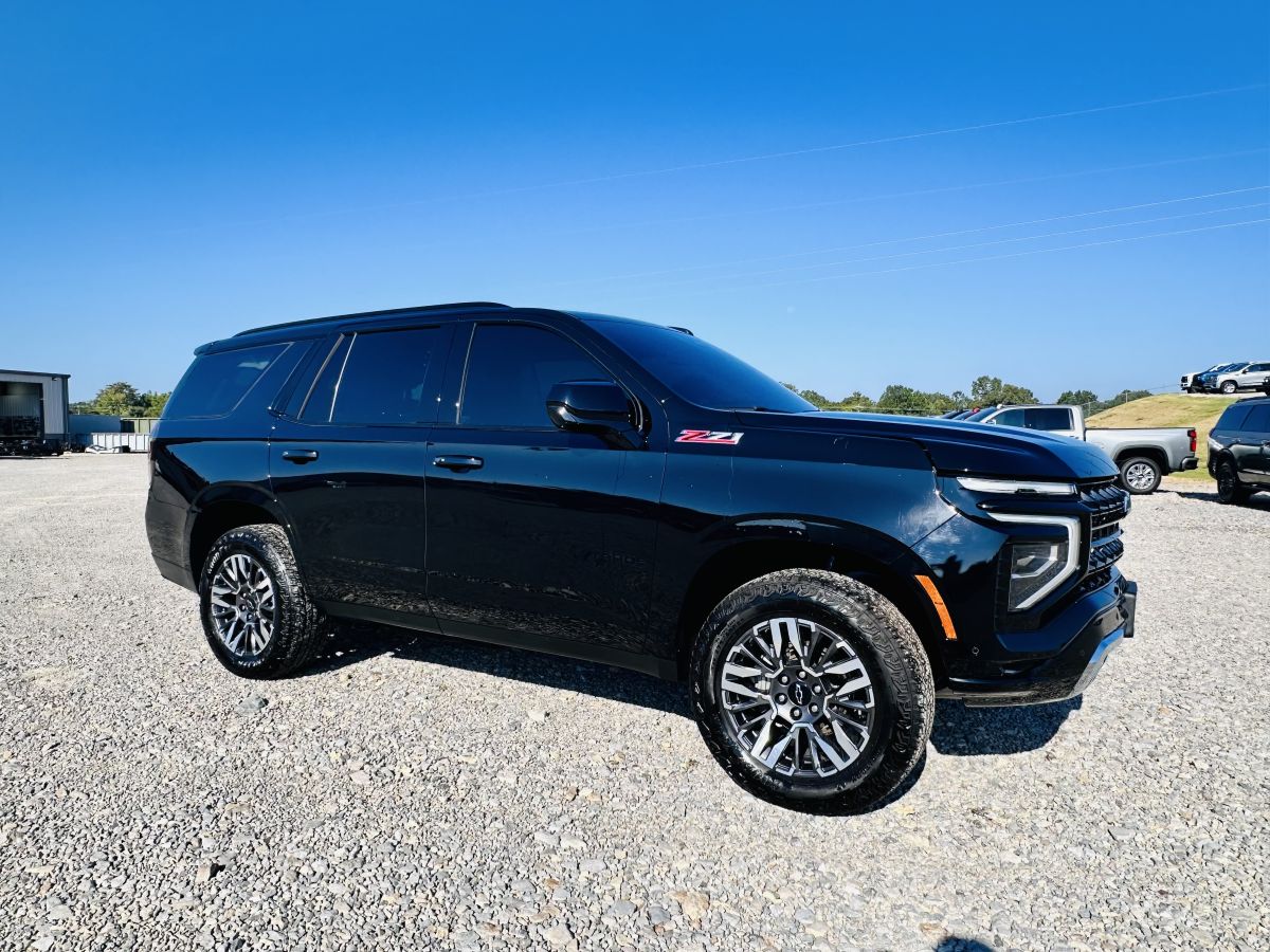 2025 Chevrolet Tahoe Z71 4X4 — photo 1 of 21