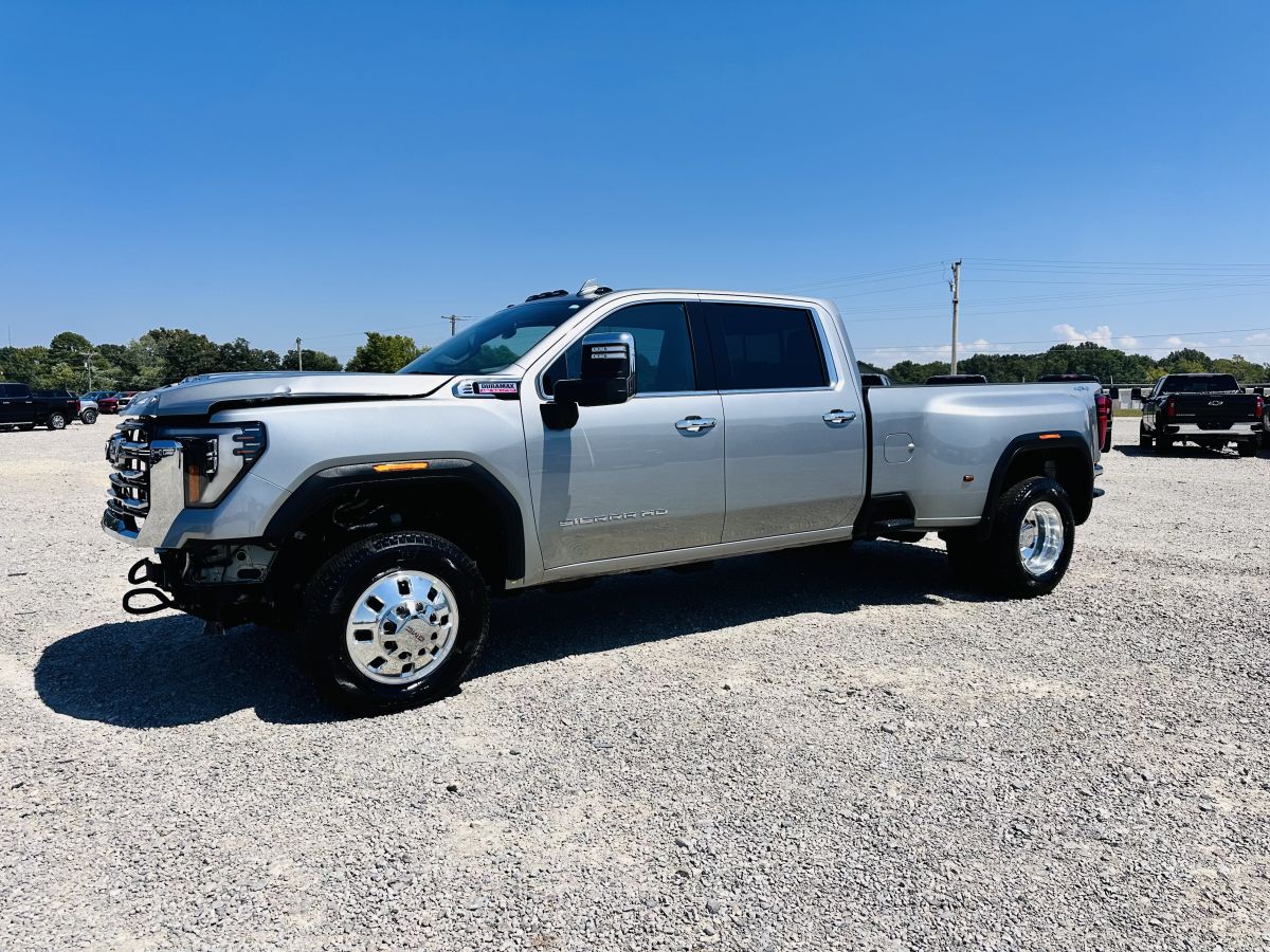 2026 GMC Sierra 3500HD SLT 4X4 — photo 1 of 18