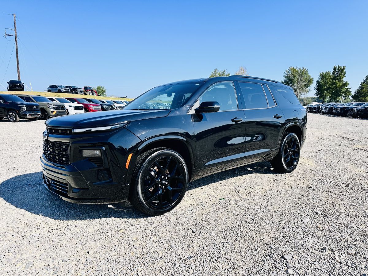 2024 Chevrolet Traverse RS AWD — photo 1 of 20