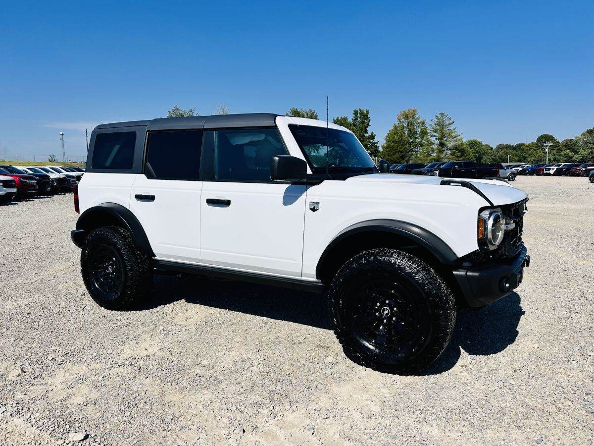 2026 Ford Bronco Big Bend Sasquatch 4X4 — photo 1 of 18