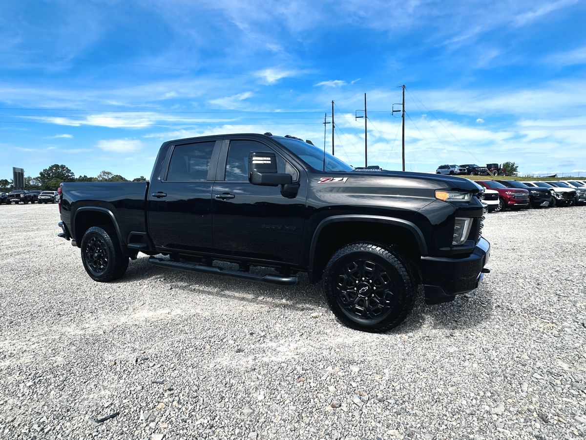 2023 Chevrolet Silverado 3500HD LT Z71 Sport 4X4 — photo 1 of 19