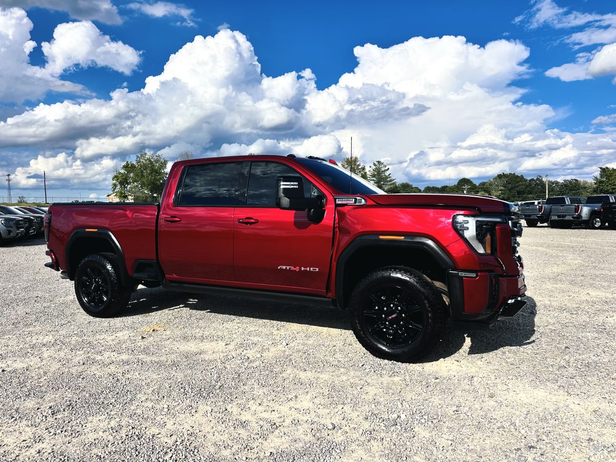 2026 GMC Sierra 2500HD AT4 - CLEAR TITLE — photo 1 of 18