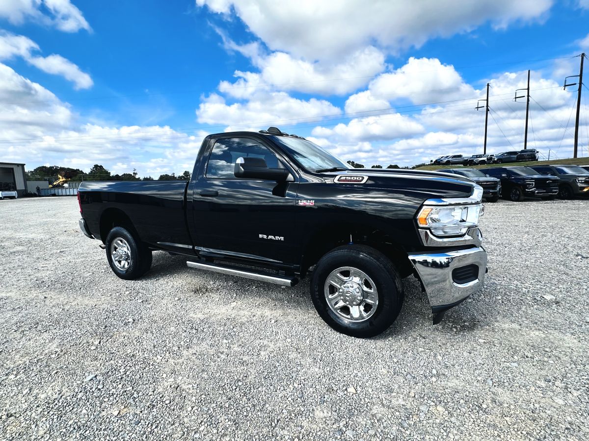 2022 RAM 2500 Tradesman 4X4 — photo 1 of 17