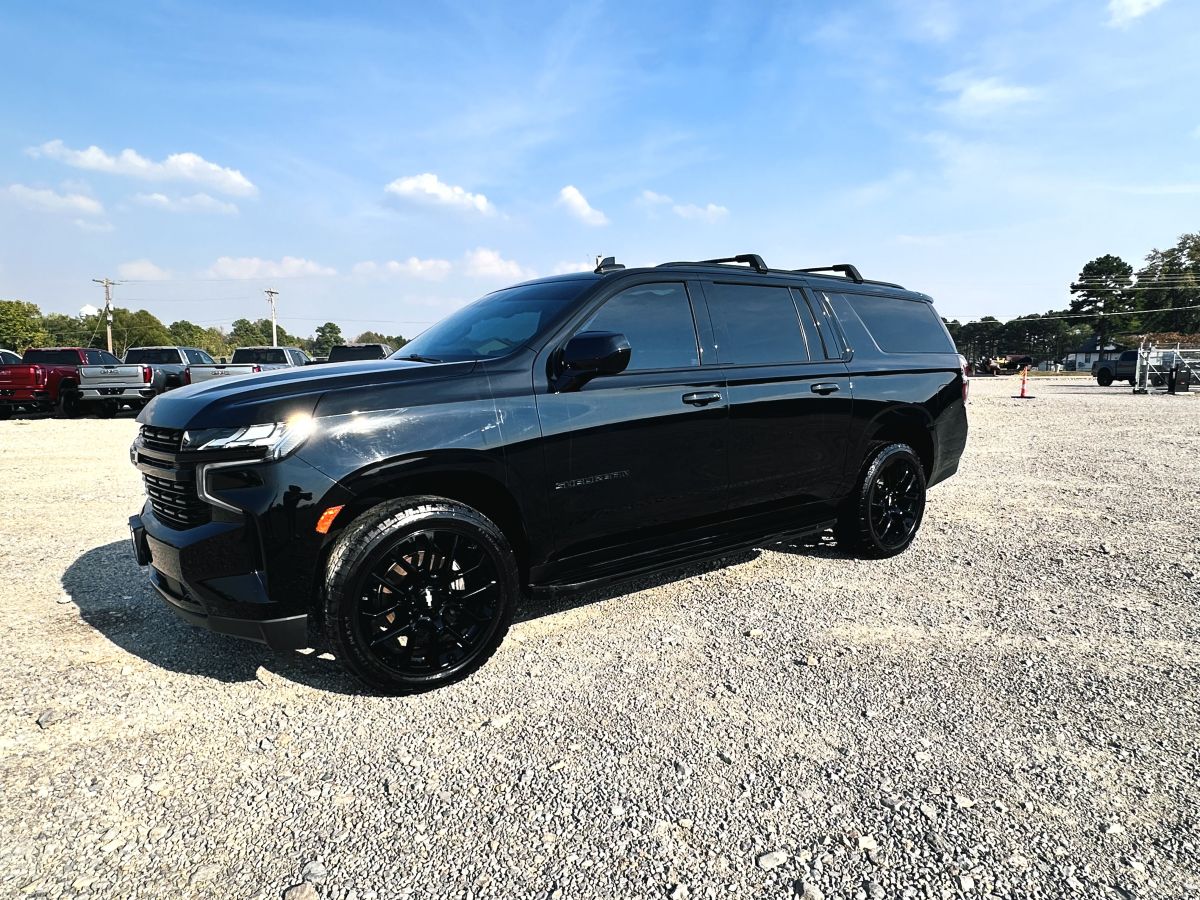2023 Chevrolet Suburban RST 4X4 — photo 1 of 19