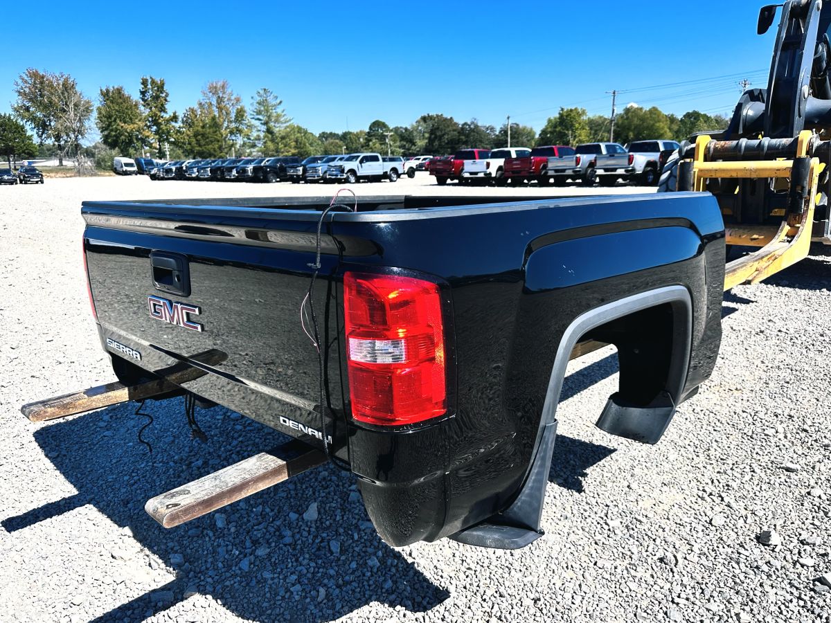 2015 SIERRA 1500 5'9 BED/GATE/LIGHTS — photo 1 of 4