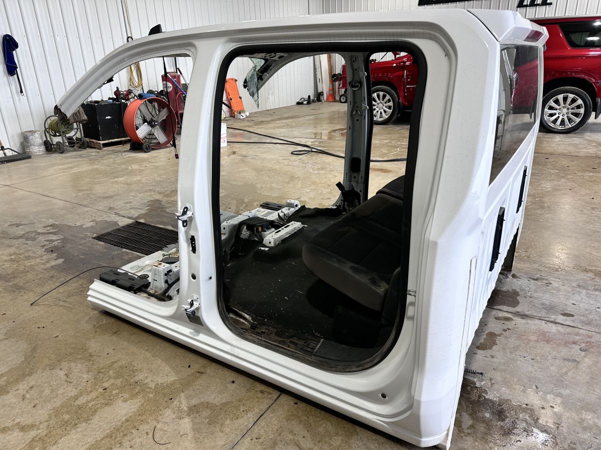 2021 Silverado 2500 Cab Clip - NO SUNROOF — photo 1 of 4