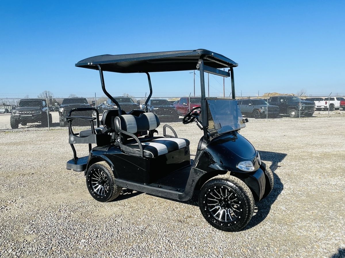 2012 EZ GO Electric 4 Seat Cart — photo 1 of 15