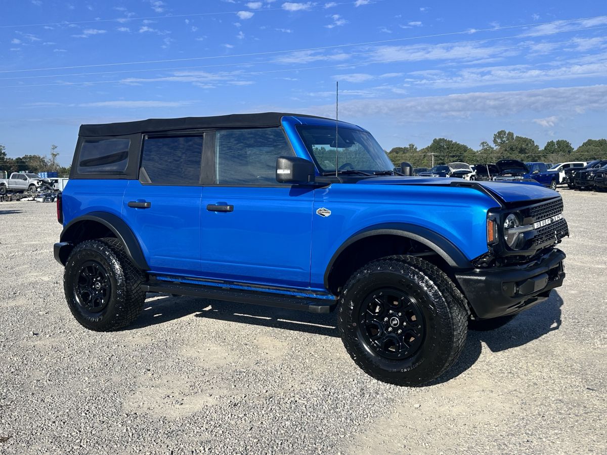2022 Ford Bronco WildTrak 4X4 - 2.7L V6 — photo 1 of 18