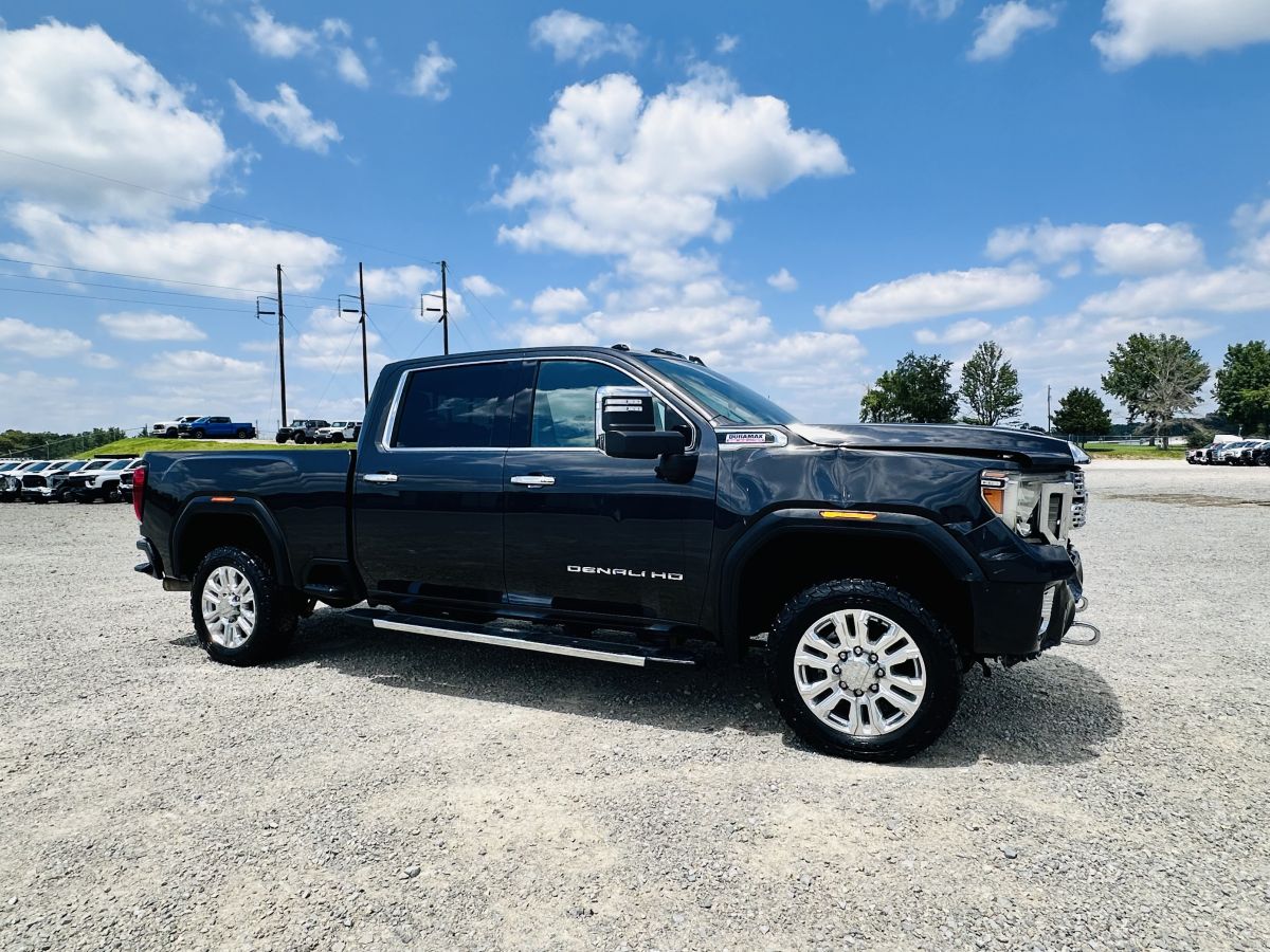 2021 GMC Sierra 2500HD Denali 4X4 — photo 1 of 18