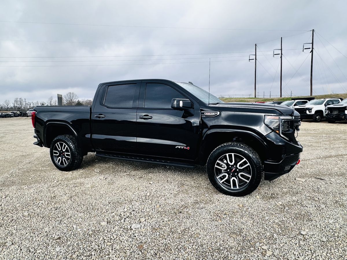 2024 GMC Sierra 1500 AT4 - 6.2L V8 — photo 1 of 20