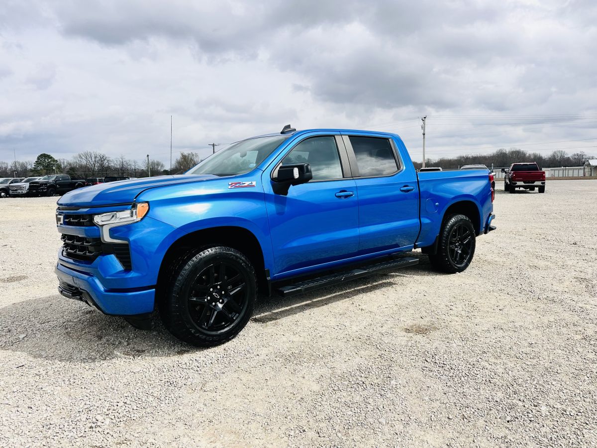 2022 Chevrolet Silverado 1500 RST Z71 4X4 — photo 1 of 20