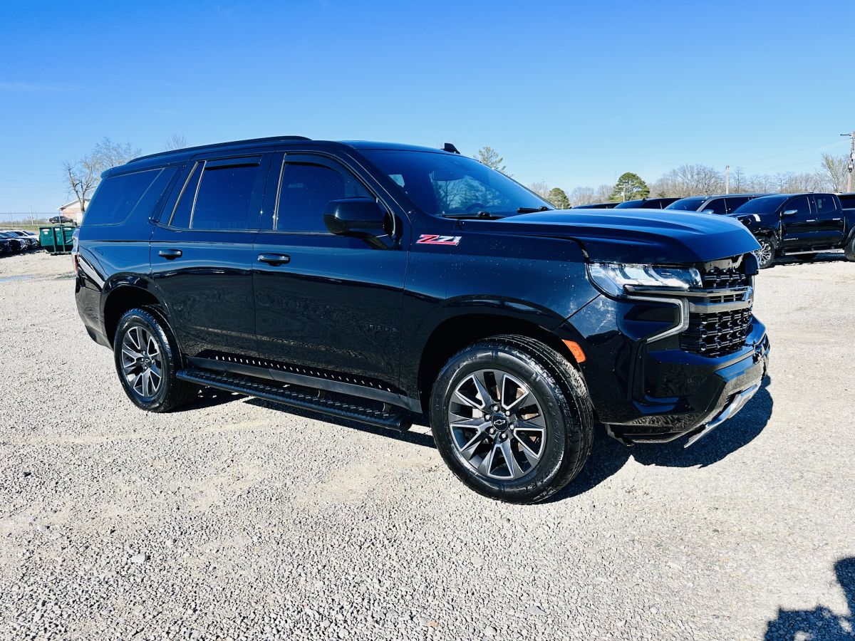 2022 Chevrolet Tahoe Z71 4X4 - GOOD AIRBAGS — photo 1 of 20