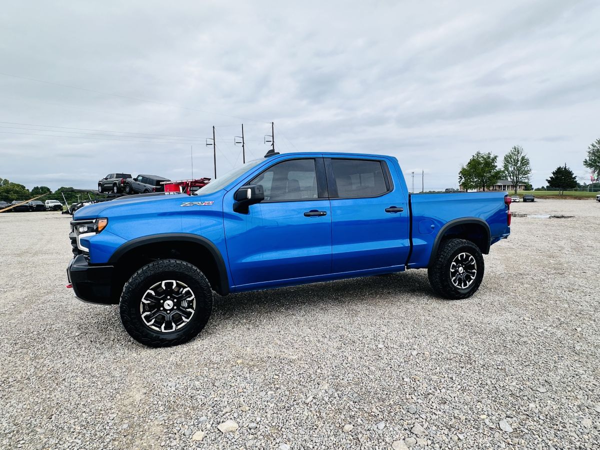 2022 Chevrolet Silverado 1500 ZR2 4X4 - 6.2L V8 - GOOD AIRBAGS — photo 1 of 21