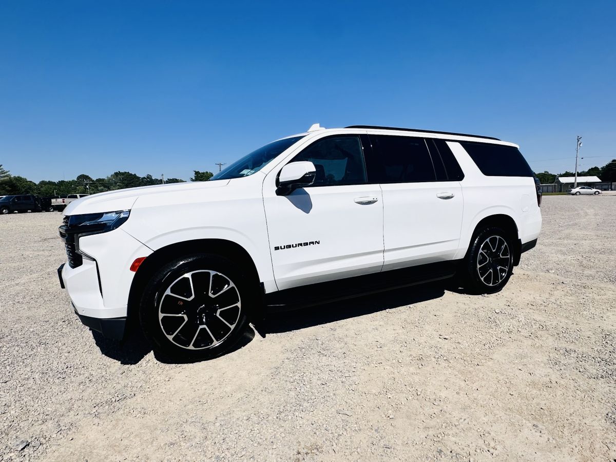 2023 Chevrolet Suburban RST 4X4 — photo 1 of 24