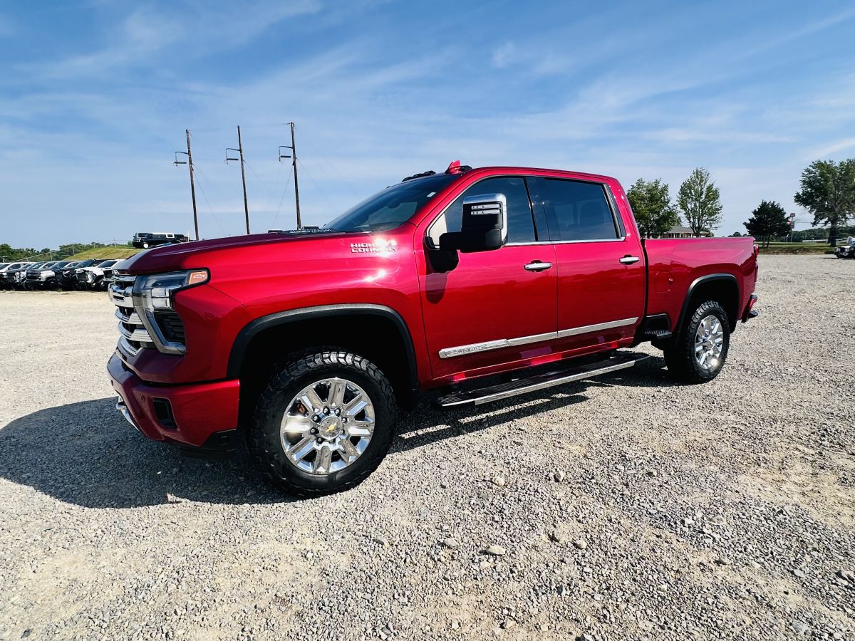 2024 Chevrolet Silverado 2500HD High Country 4X4 — photo 1 of 21