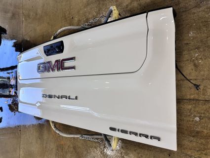 2023 SIERRA 2500HD DENALI MULTI FUNCTION TAILGATE