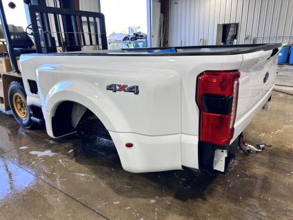 2025 FORD F350 DRW 8' BED/GATE/LIGHTS/BUMPER/HITCH