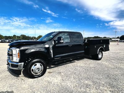 2026 Ford F350 XLT 4X4 - SERVICE BED