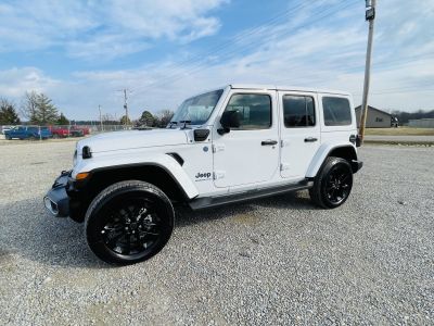 2025 Jeep Wrangler Unlimited Sahara 4XE - CLEAR TITLE