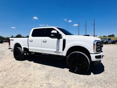 2023 Ford F250 Lariat FX4 Sport - CLEAR TITLE - LOW MILES